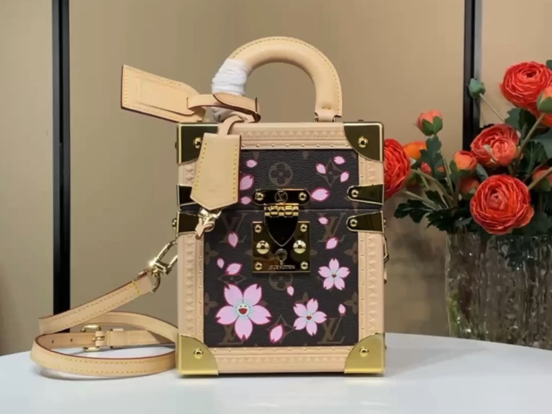 【Camera Box 硬箱手袋】M14173 老花/樱花 （村上隆） 小视频