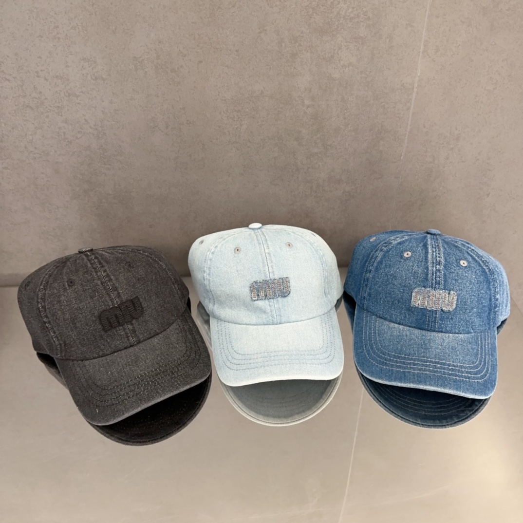 NO:344384,[Miumiu] The new order baseball hat big brand model is very easy to match, so buy it now!  Hat Straw Hat Fisherman Hat Baseball Hat, Hats, Miumiu, espadrilles, hats【Miumiu缪缪】新款订单棒球帽大牌款超好搭配,赶紧入手！帽子草帽渔夫帽棒球帽,帽子,miumiu,espadrilles,hats,hat