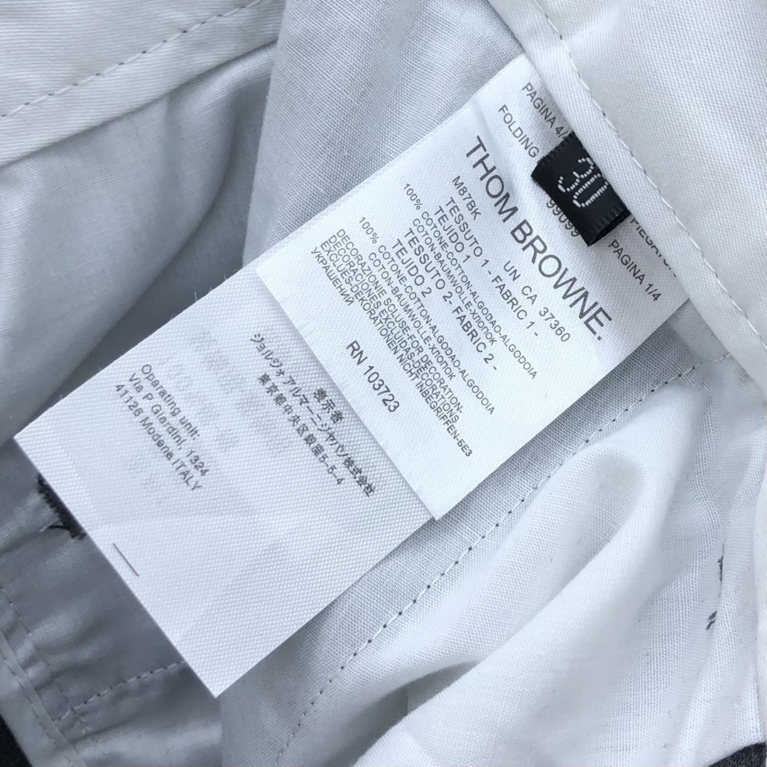 鲨鱼小狗春夏休闲西裤  

码数：29-42 颜色：黑色  浅灰  深灰