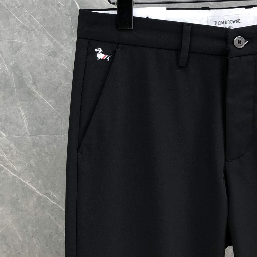 鲨鱼小狗春夏休闲西裤  

码数：29-42 颜色：黑色  浅灰  深灰