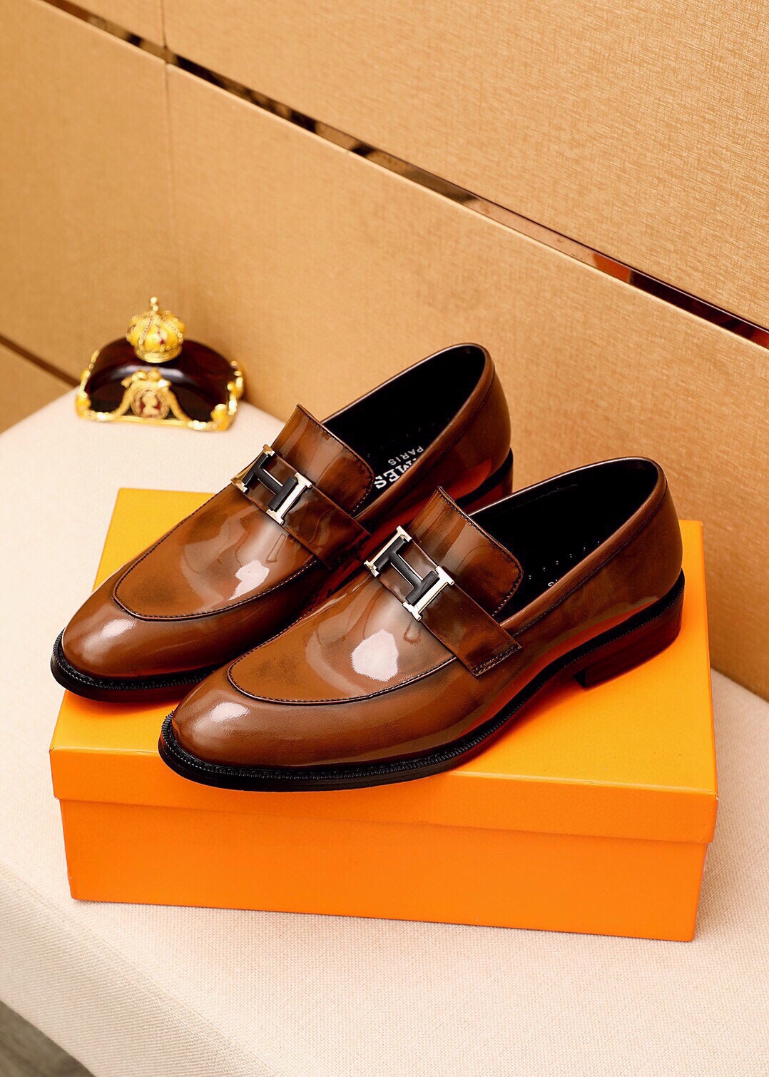 Hermes Men's Leather Loafers with Metal Buckle - Classic Style, Size 38-44 3 i1745801575 8123 1