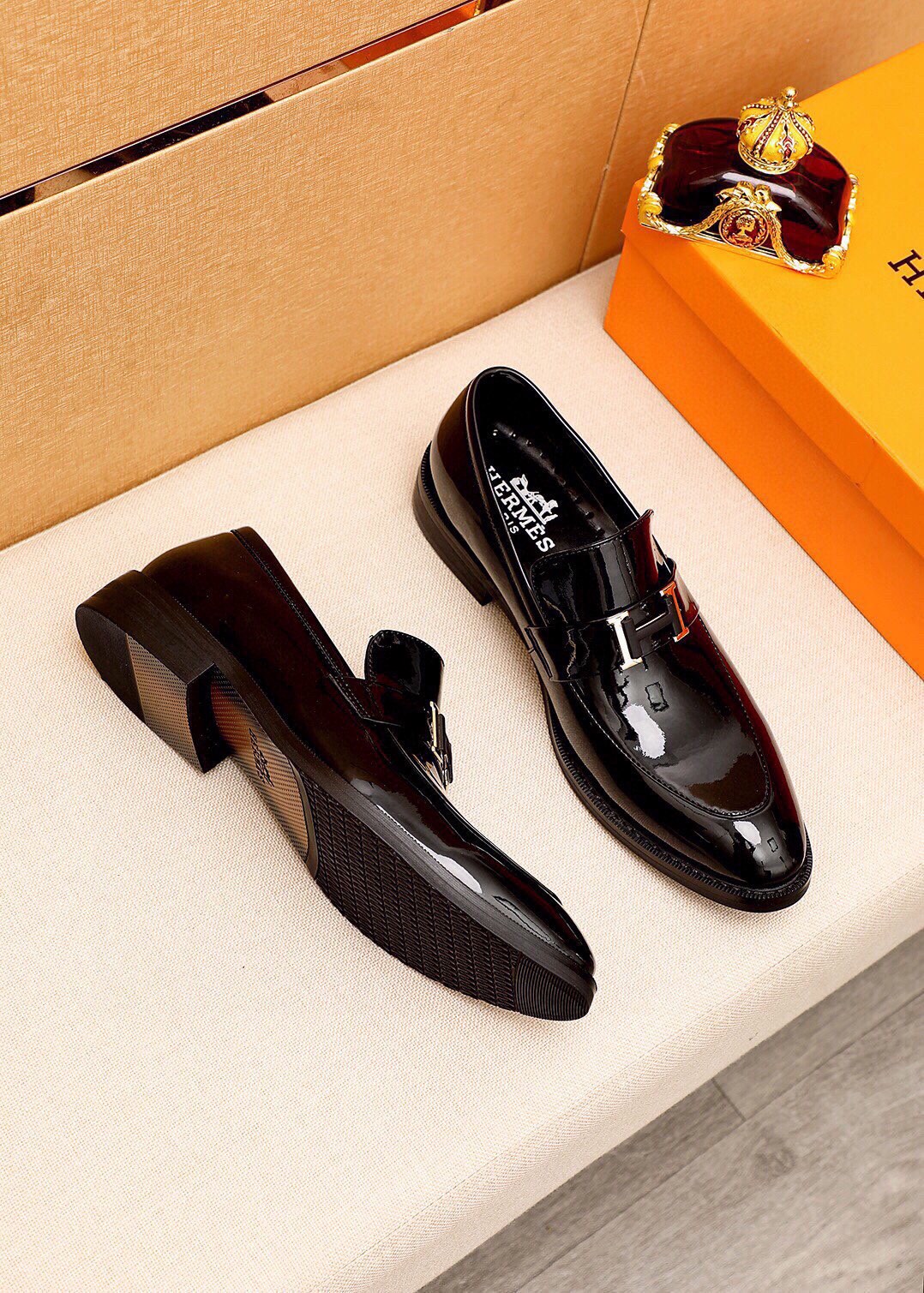 Hermes Men's Black Leather Loafers with Metal Detail, Sizes 38-44 4 i1745801609 6255 2