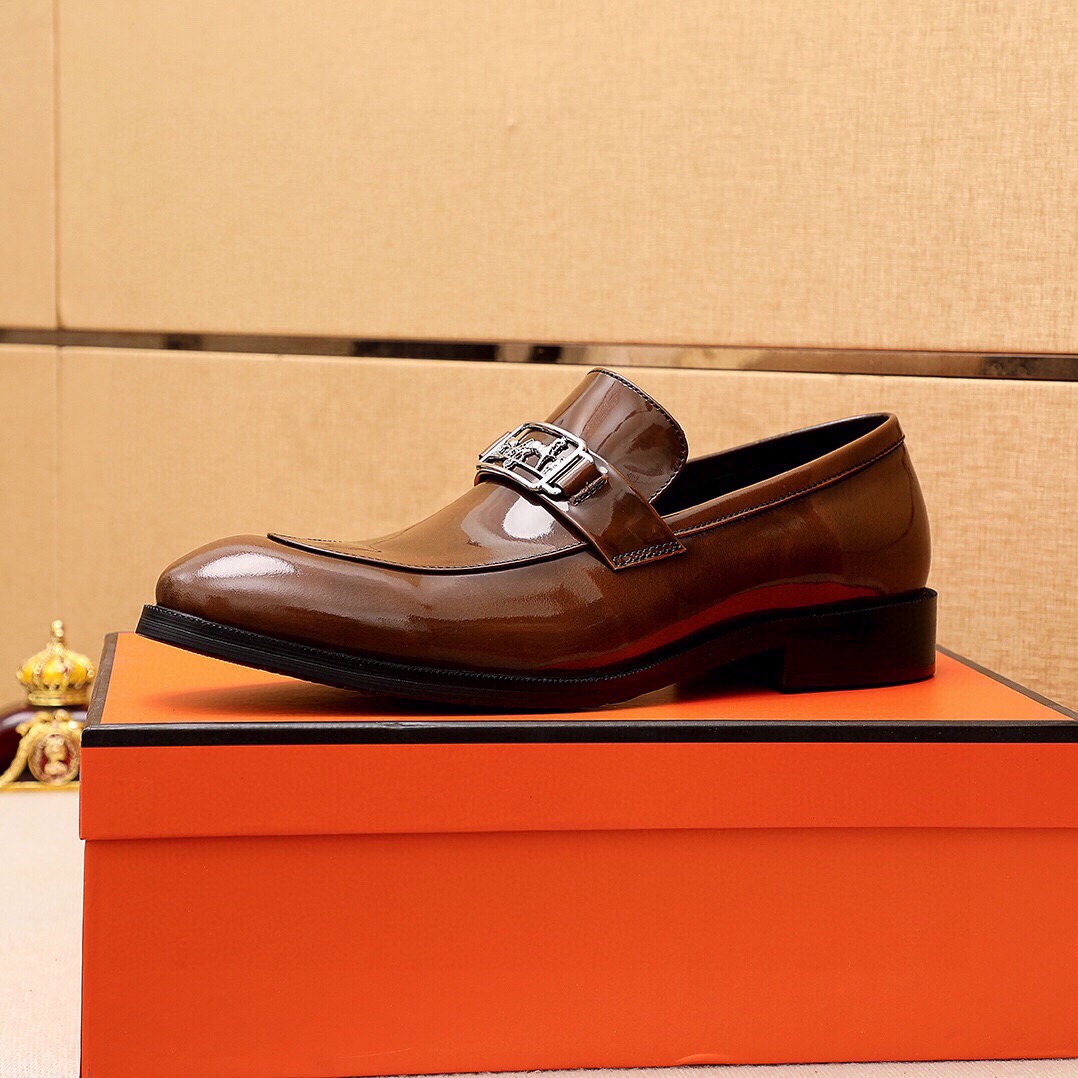 Hermes Men's Leather Loafers with Buckle Detail - Stylish and Comfortable 7 i1745801785 2617 5