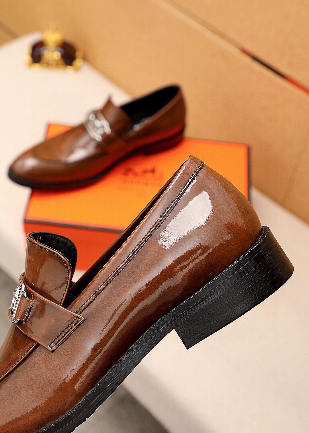 Hermes Men's Leather Loafers with Buckle Detail - Stylish and Comfortable 8 i1745801785 2933 6