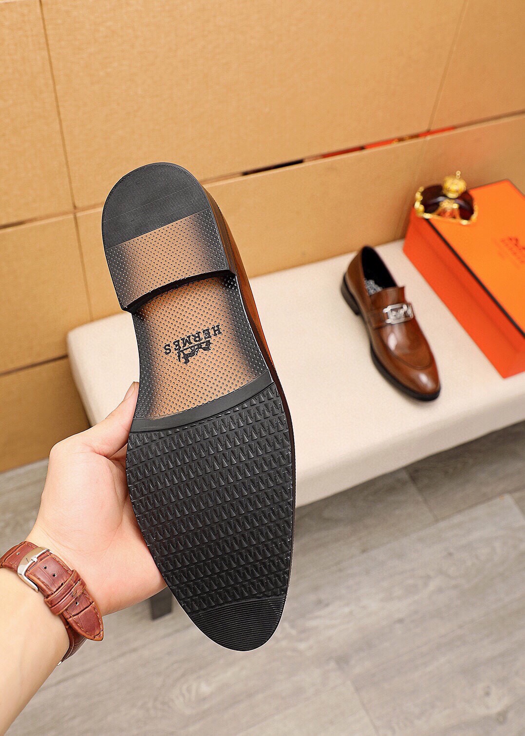 Hermes Men's Leather Loafers with Buckle Detail - Stylish and Comfortable 10 i1745801785 3261 8