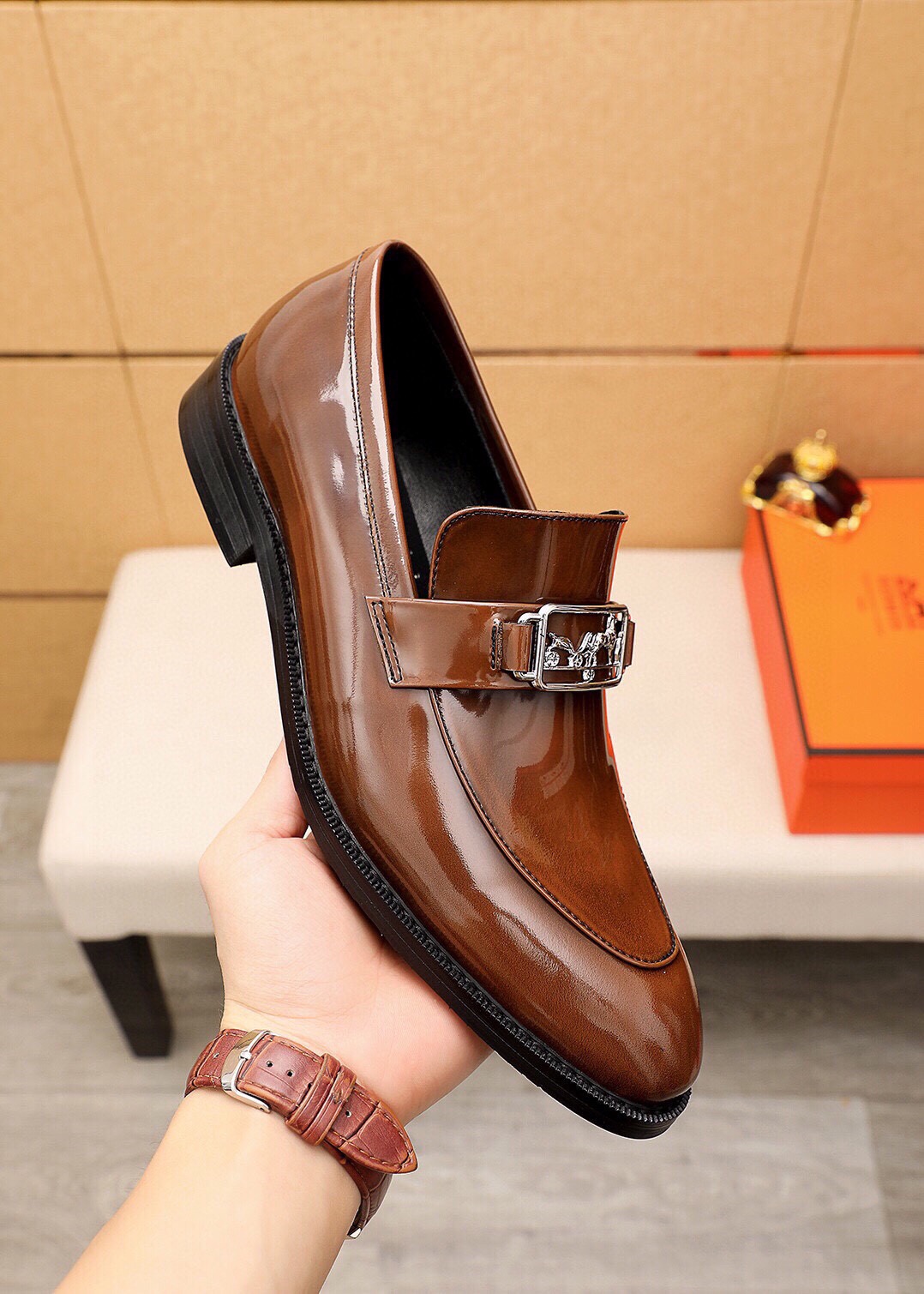 Hermes Men's Leather Loafers with Buckle Detail - Stylish and Comfortable 5 i1745801785 8874 3