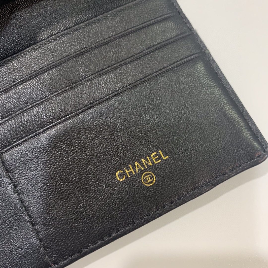 Chanel香奈儿山茶花羊皮財布 - 高品質デザイン