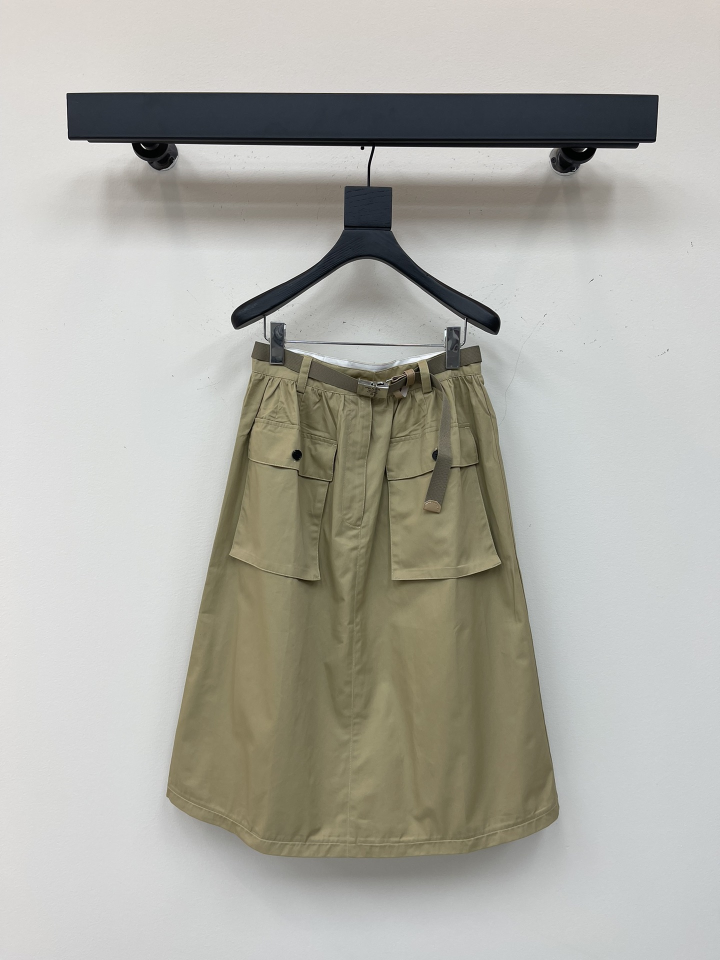 NO:416760,Prada [top original list] SS new style long skirt with belt, high-end medieval style romantic long skirt with retro style so beautiful that there is no friends!  It can be sweet or salty, fashionable and high-end!  A versatile artifact, perfect design, workmanship quality, look at details sizeSML,,prada,skirts,alexander wang19860909Prada【顶级原单】SS新款 长款裙 配腰带,高级中古风浪漫长裙摆复古风美到没朋友！ 可甜可盐上身时髦又高级！百搭神器 设计完美做工品质看细节 sizeSML,,prada,skirts,alexander wang,Women's clothing