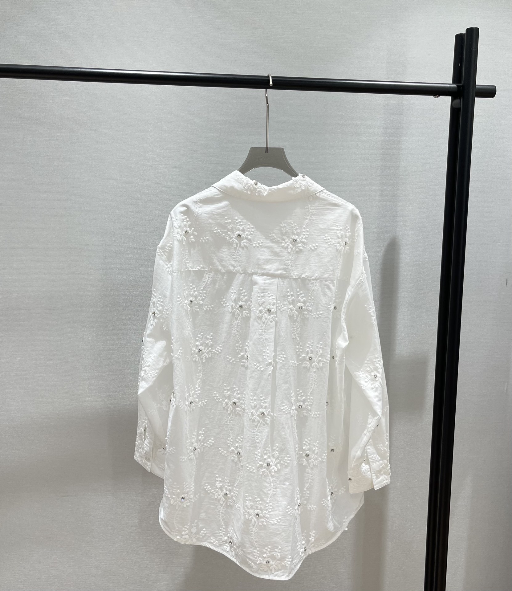 Floral Embroidered Blouse, Summer Ready, Relaxed Fit, Perfect for Vacation 10 i1745835234 9063 8