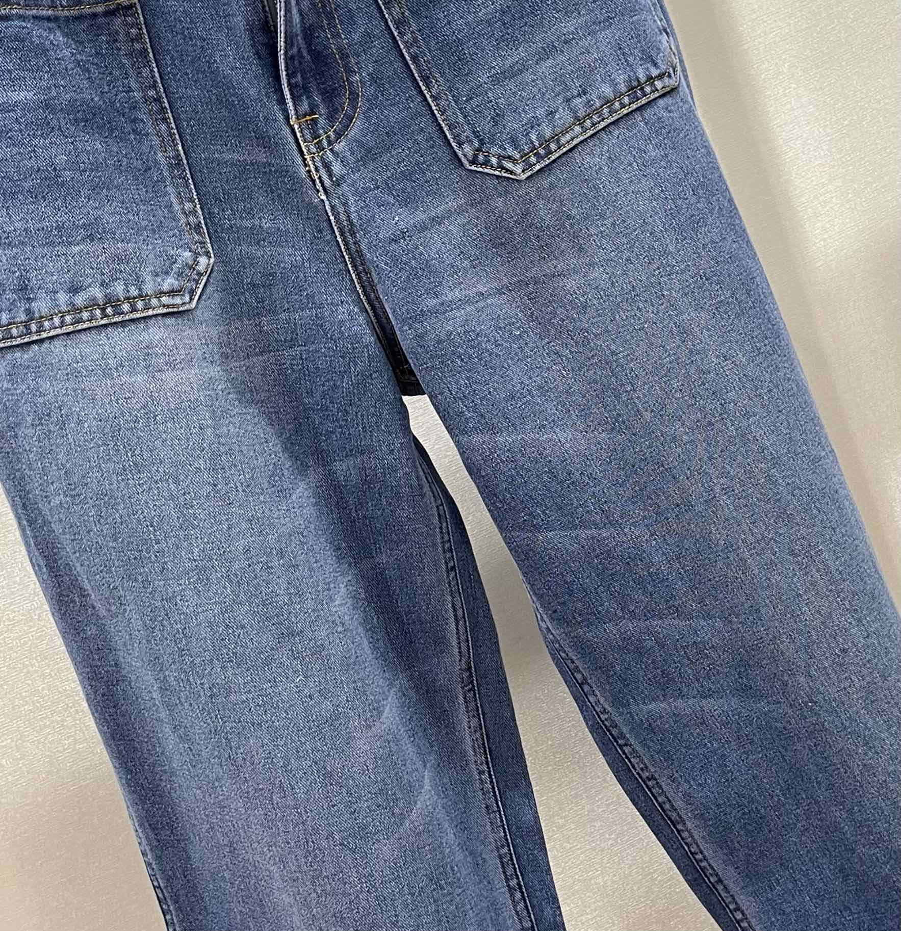 Vintage Wash Straight Leg Jeans with Double Pockets and Logo Detail 6 i1745840598 6627 4