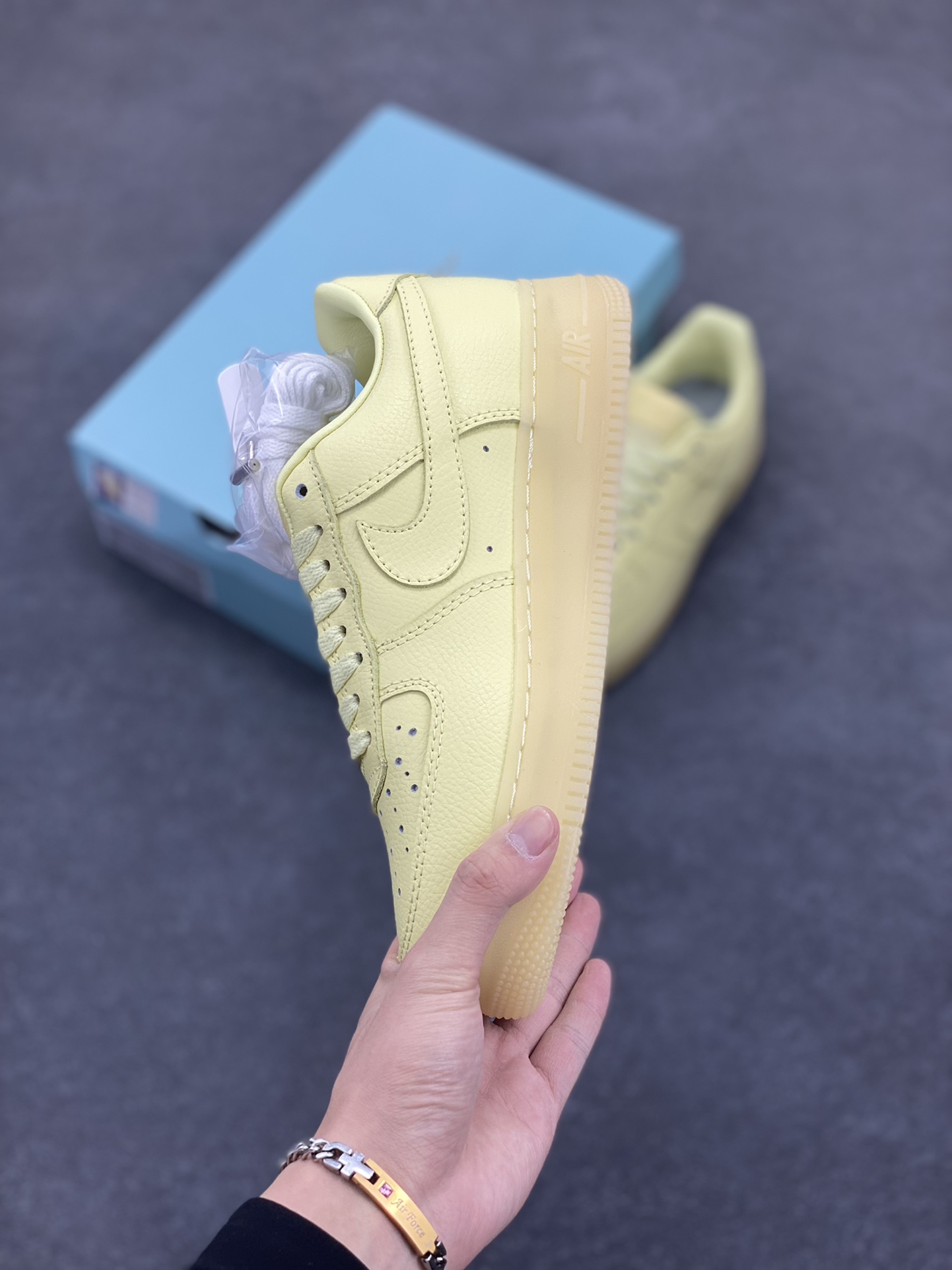 Nike Air Force 1 '07 Low Lemon Twist Crystal Shoes CZ8065-800 4 i1745851851 8600 2