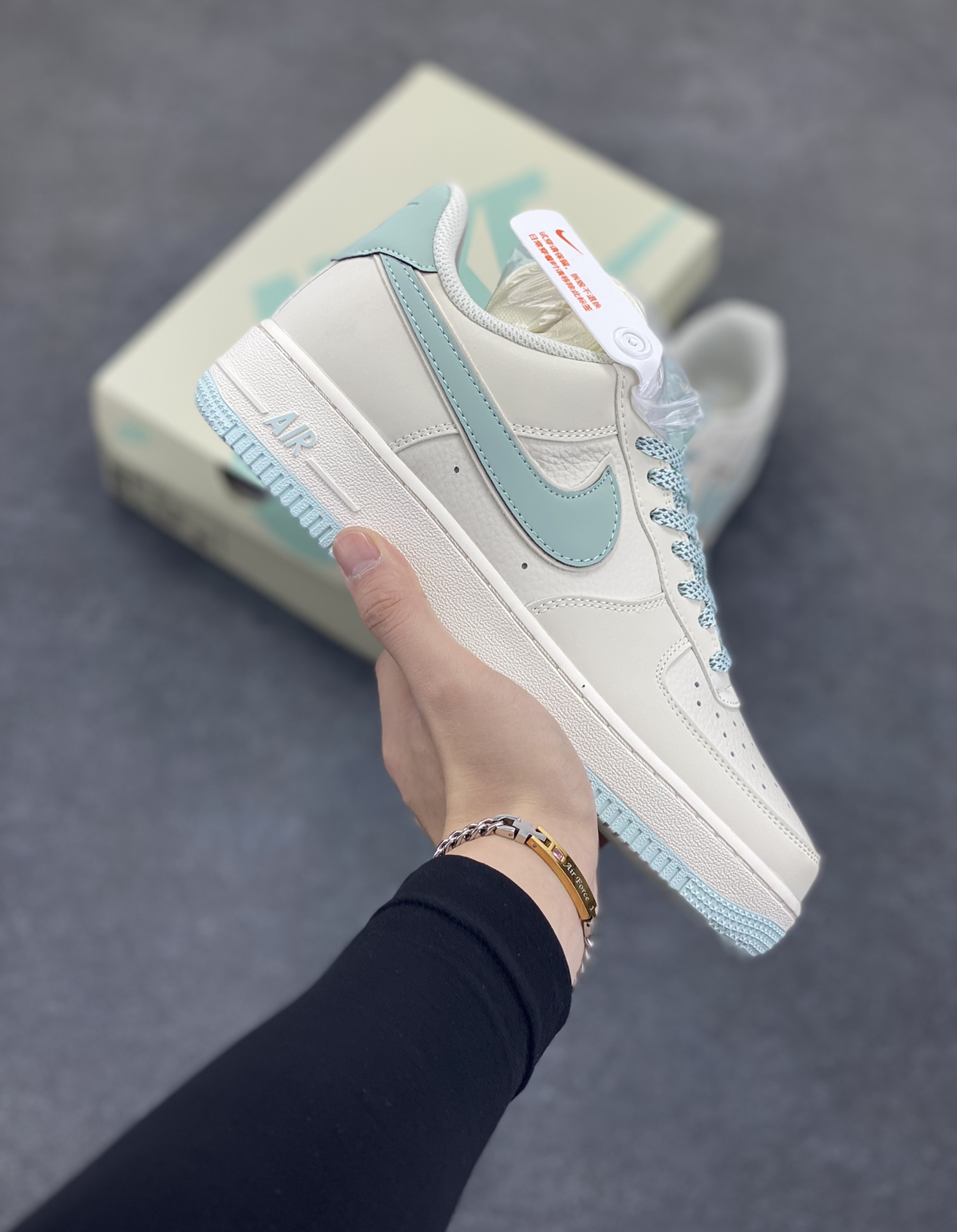 Nike Air Force 1 Low \’07 米冰蓝 满天星低帮空军一号休闲板鞋 客供高亮3m反光 定制头成皮料 定制鞋盒 原楦原纸板 纯正版型 内置全掌气垫 货号:GL6835-011 尺码:36 36.5 37.5 38 38.5 39 40 40.5 41 42 42.5 43 44 44.5 45-选品中心
