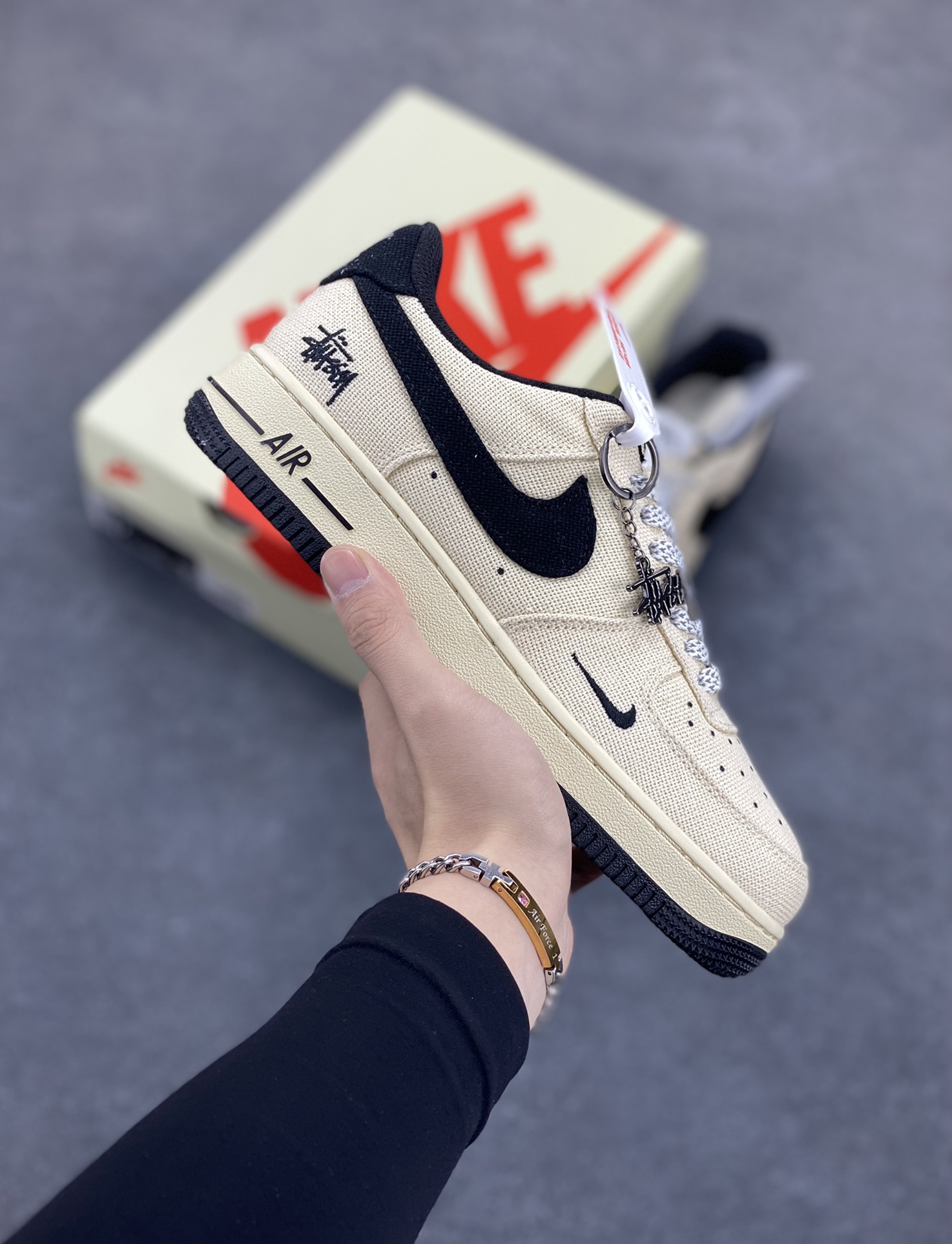 NIke Air Force 1 \'07 Low “斯图西联名——棉麻”空军一号 低帮 运动鞋 休闲鞋 折边针车 工艺难度大 原楦头原纸板 原装鞋盒 定制五金配件 内置全掌气垫 原厂鞋底 货号：XX3168-153 尺码：36 36.5 37.5 38 38.5 39 40 40.5 41 42 42.5 43 44 44.5 45-选品中心