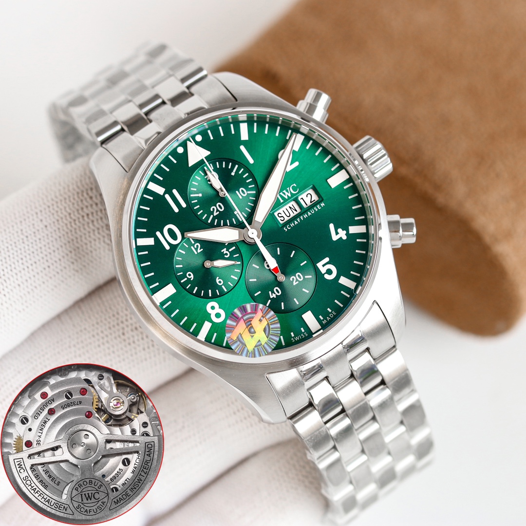 NO:149301,TW new product!  IWC Pilot Series IW378003. 1. The watch is made of rose high-tech gold-plated, with mature workmanship, clear and three-dimensional lines, harmonious colors, and very versatile. 2. Compared with previous pilots, the new timepiece has been upgraded to 43m size, which is more in line with the gold size of modern men's watches!  3. The dial design continues the pilot's classic cockpit instrument panel style. The combination of green and red gold makes the watch look new and luxurious. 4. The new transparent bottom design adopts a self-produced 69385 automatic winding mechanical movement. After the chain is fully loaded, it can provide the watch with a 72-hour power reserve. 5. The double-layer light blue anti-vertigo coating can be read clearly. It continues the classic appearance of the previous work, with a simple design and precision core 6. The original mold is opened at any cost. It is exclusively developed with a counter to develop quick disassembly fluoroelastic and leather straps and steel straps. TW masterpiece is welcome to taste!  ,iwc,gold,gold plating19860909TW新品！IWC 万国飞行员系列IW378003. 1.腕表采用玫高科技镀金,做工成熟,线条清晰而富有立体感,颜色搭配和谐,非常百搭. 2.与之前的飞行员相比,新款时计尺寸升级到43m尺寸,更加符合现代男表的黄金尺寸！ 3.表盘设计延续飞行员经典的驾驶舱仪表盘风格 绿色与红金搭配使腕表焕然一新 尽显奢华 4.全新透底设计采用改自产69385型自动上链机械机芯,上满链后能为腕表提供72小时动力储存. 5.双层浅蓝色防眩晕镀膜更能清楚的读时,延续的前作的经典外观,设计至简 内核精密 6.不惜成本原装开模 搭配专柜独家研发快拆氟橡胶和真皮表带和钢带选择. TW匠心巨作 欢迎品鉴！,,iwc,gold,gold plating,Watch