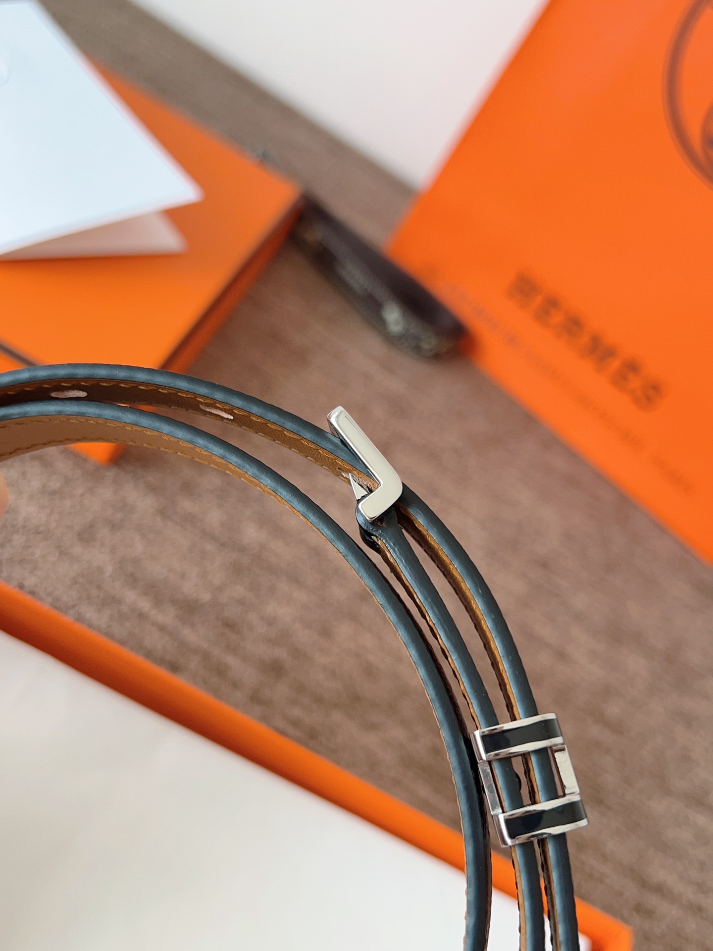 Hermès Women's Pop H Belt 15mm - Classic Style, Timeless Fashion Statement 6 i1745852531 2118 5