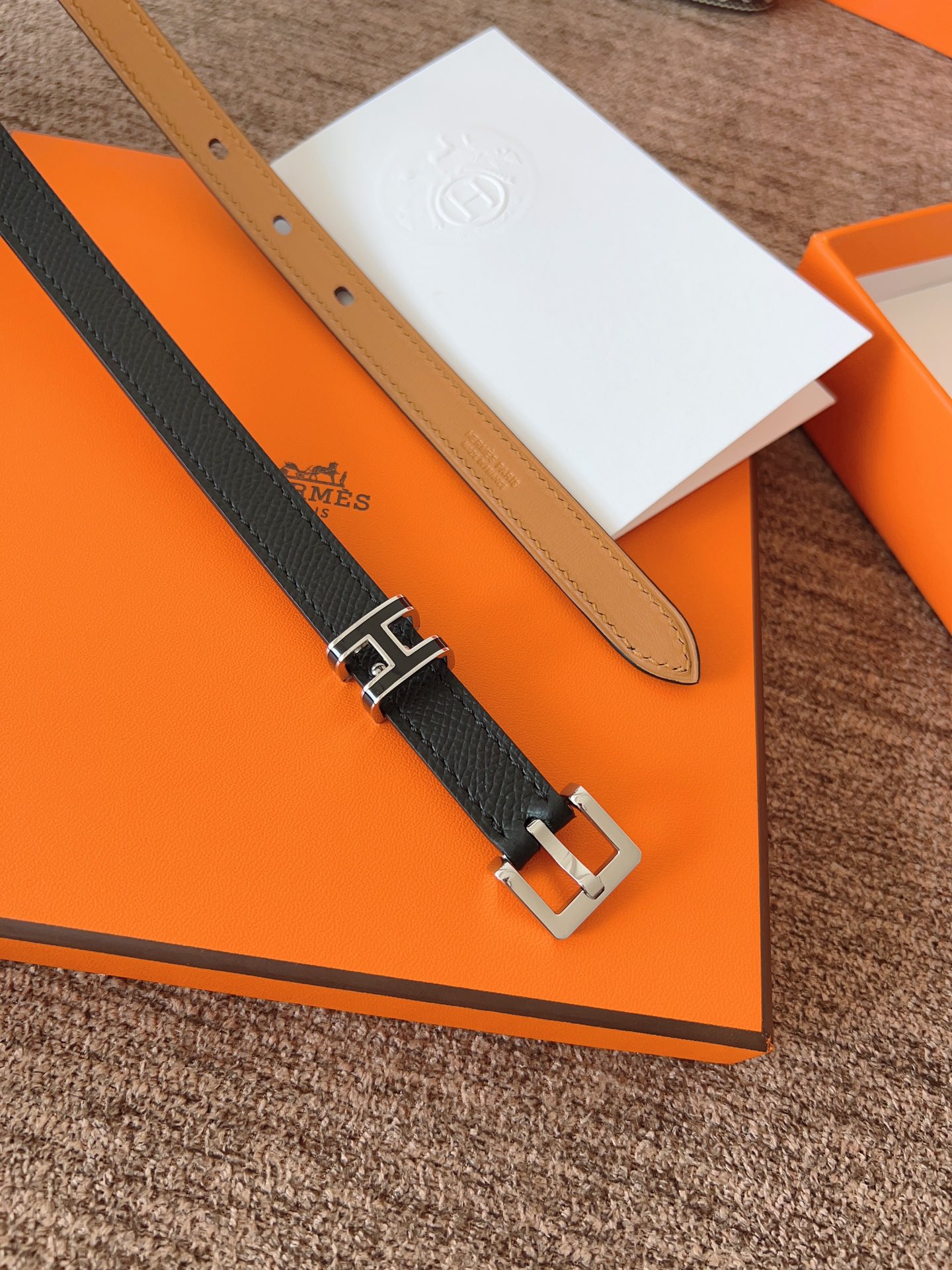 Hermès Women's Pop H Belt 15mm - Classic Style, Timeless Fashion Statement 4 i1745852531 3356 3