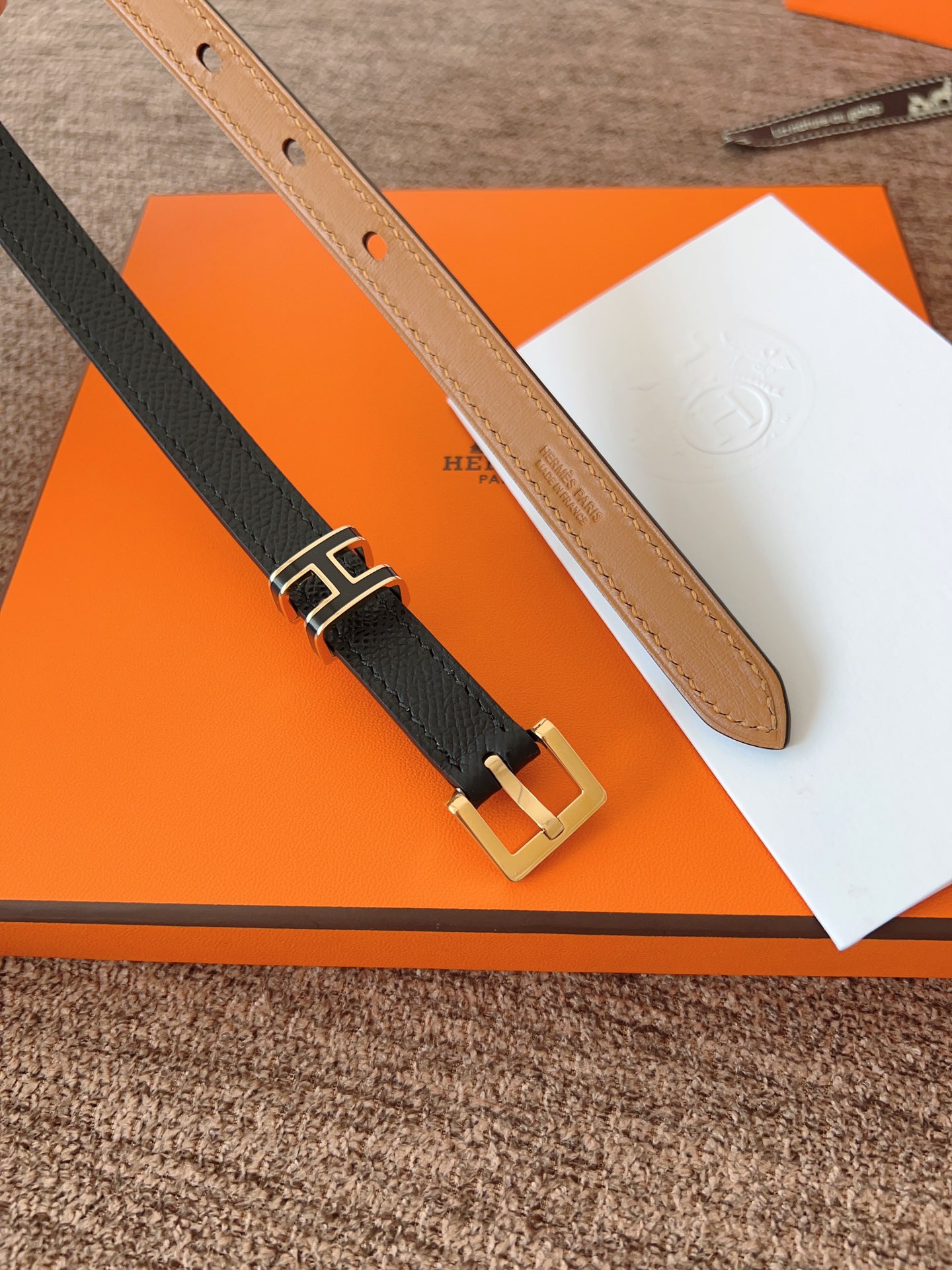 Hermès Pop H Belt: 15mm Leather Belt with Iconic H Buckle, Black/Gold 4 i1745852581 2994 2