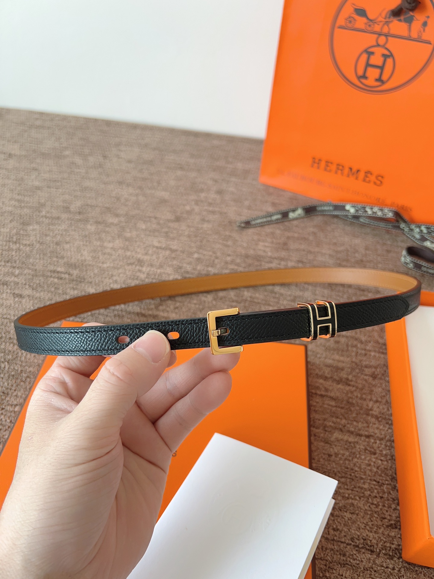 Hermès Pop H Belt: 15mm Leather Belt with Iconic H Buckle, Black/Gold 2 i1745852581 8997 0