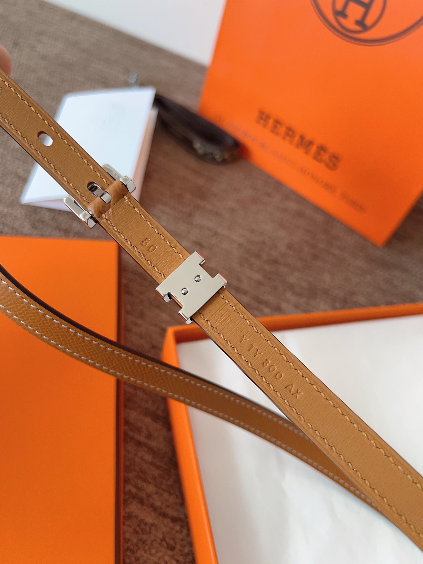 Hermes Pop H Belt 15mm,Leather Belt with H Logo Buckle,Tan 4 i1745852623 5472 2