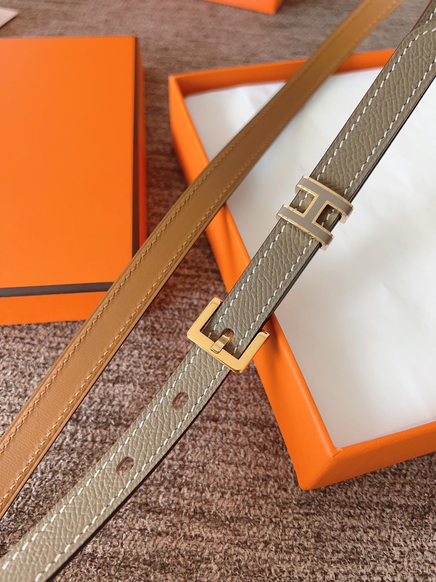 Hermès Pop H Belt 15mm - Stylish Waist Accent with Iconic H Logo Buckle 2 i1745852722 6652 1