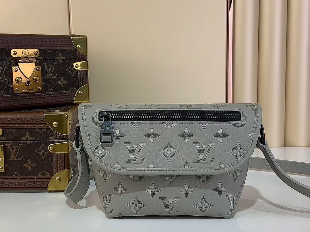 【PULSE 迷你邮差手袋】m12636 14794 新灰色（条纹压花）视频...