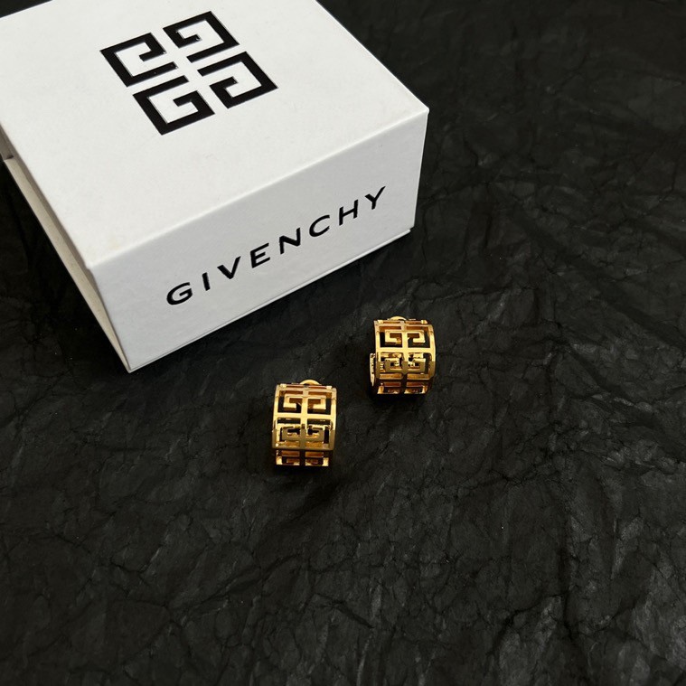 Luxury earrings