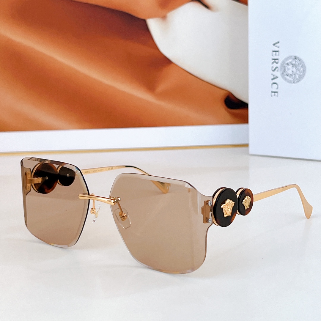 。 VERSACE
MOD：VE6781
Size：65口16 145
🔝🔝