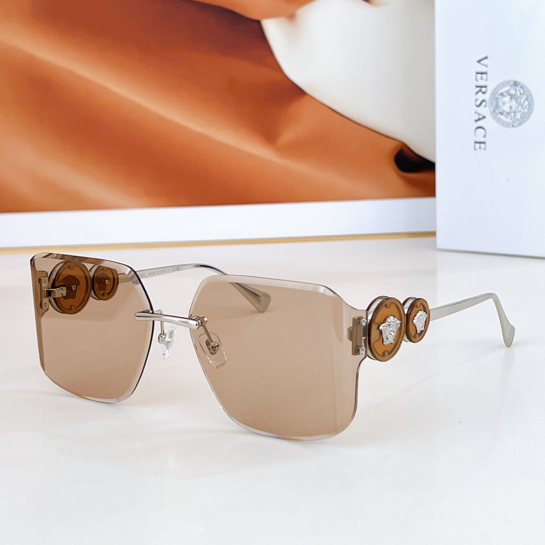 。 VERSACE
MOD：VE6781
Size：65口16 145
🔝🔝