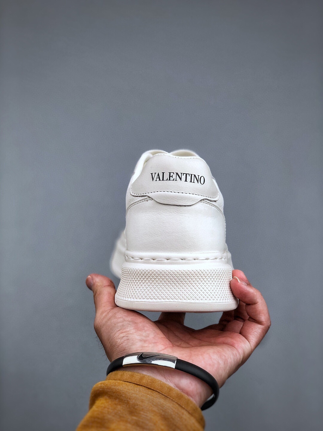 Valentino Rockstud Untitled White Leather Sneakers - Iconic Stud Detail 7 i1745858539 3916 5