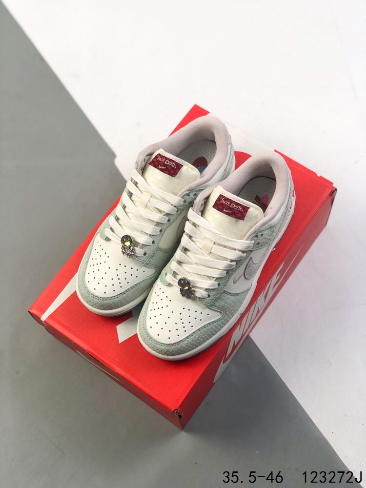 Nike SB Dunk Low Retro Skateboarding Shoes - Comfortable Zoom Air Cushioning 6 i1745862488 7714 4