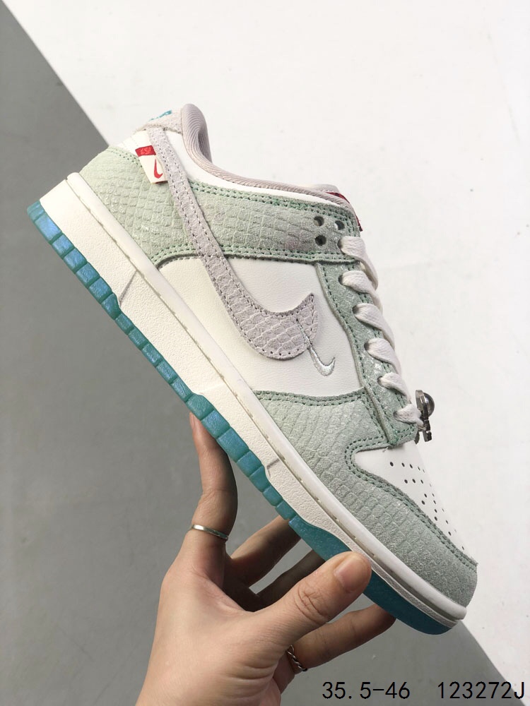 Nike SB Dunk Low Retro Skateboarding Shoes - Comfortable Zoom Air Cushioning 8 i1745862488 8655 6