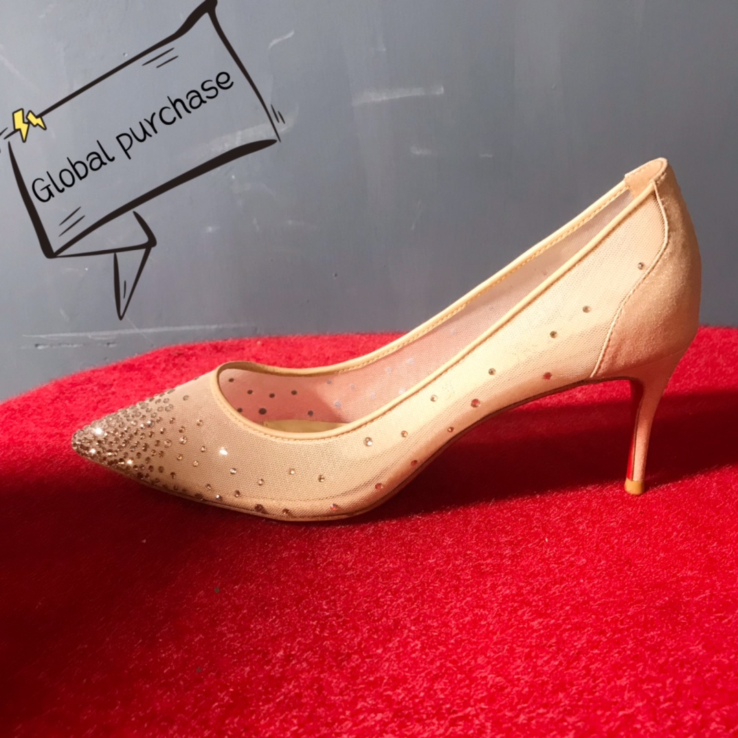 NO:100694,High-end customization 2025 spring and summer diamond classic series!  H7Cm, size 34-42. Customized models are not refundable or exchanged. 9038-012. Gold fabric leather, light gold imitation diamonds. Official website synchronization. Standard European code Reference:9038-012 Color:gold/gold Material:fishnet/diamond Lining:goat leather Heel height:7Cm Sole:leather sole Size:EUR 34-42 (US 4-11):,,christian louboutin19860909高端订制 2025春夏钻石款精典系列！ H7Cm,尺码34-42码.订制款不退不换.9038-012.金色布纹皮,浅金色仿奥钻.官网同步. 标准欧码 Reference:9038-012 Color:gold/gold Material:fishnet/diamond Lining:goat leather Heel heigh:7Cm Sole:leather sole Size:EUR 34－42（US 4一11) :,,christian louboutin,Women's Shoes