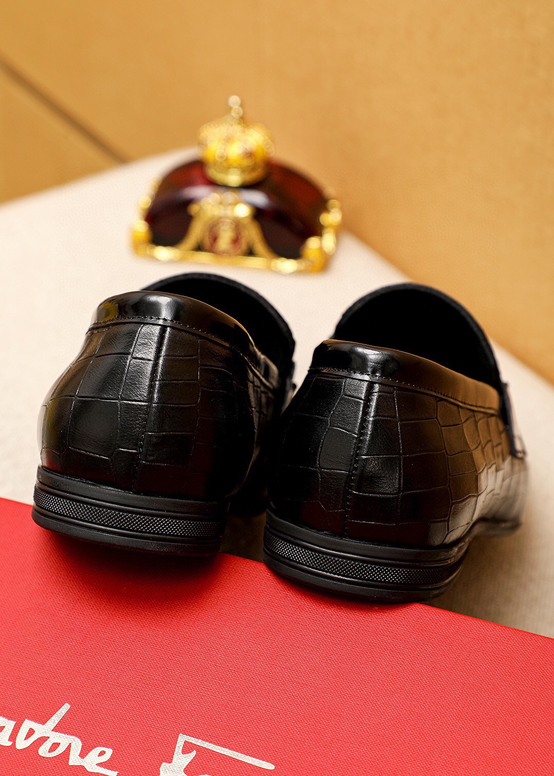 Ferragamo Men's Black Embossed Leather Loafers with Metal Hardware - Size 39-44 9 i1745889028 2992 7
