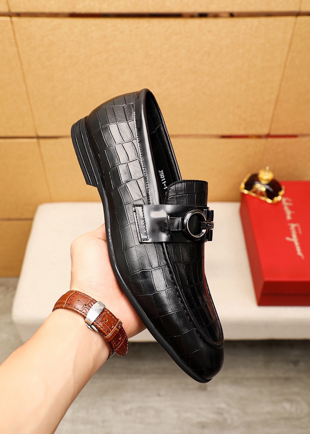 Ferragamo Men's Black Embossed Leather Loafers with Metal Hardware - Size 39-44 5 i1745889028 519 3
