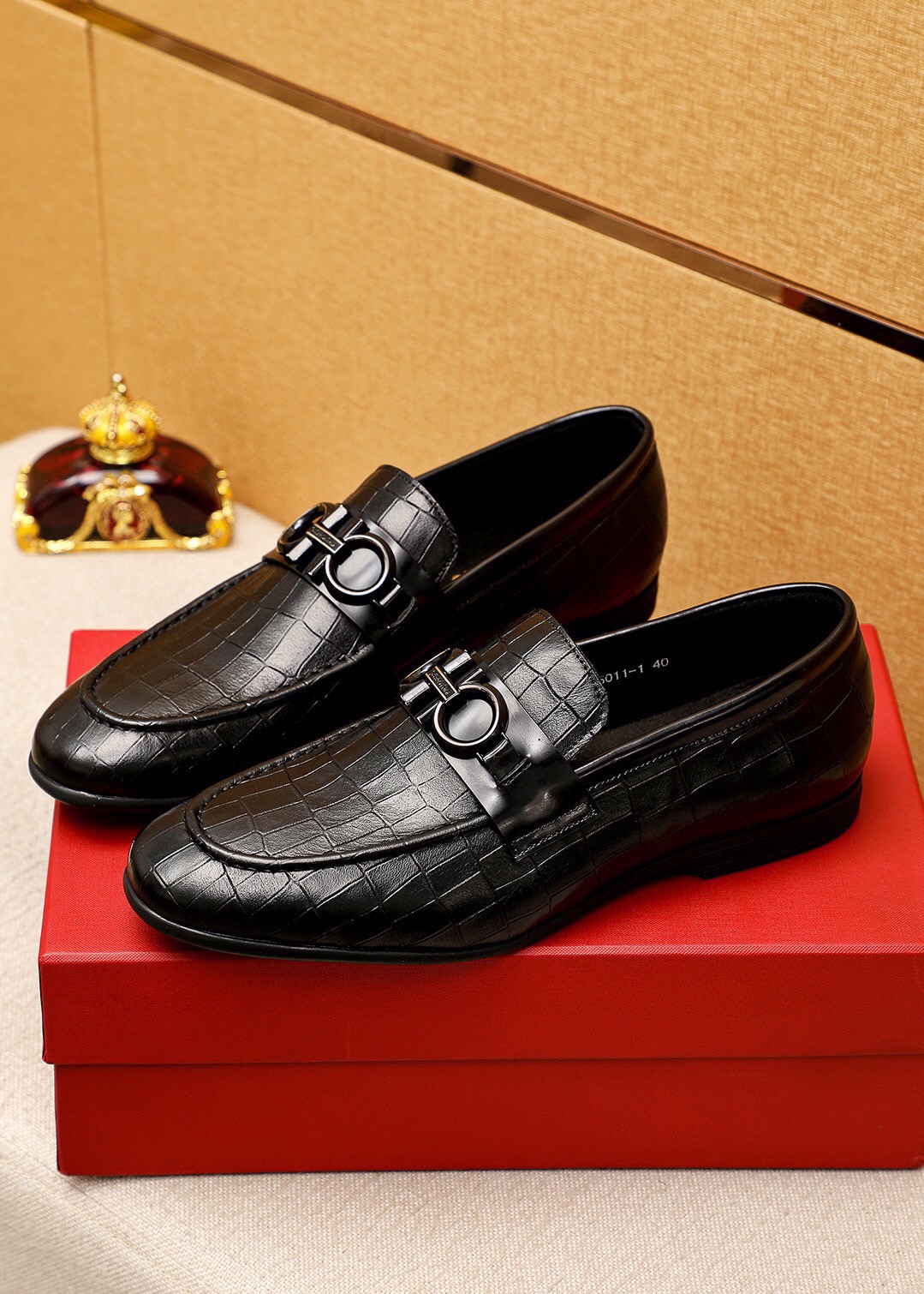 Ferragamo Men's Black Embossed Leather Loafers with Metal Hardware - Size 39-44 4 i1745889028 9216 2