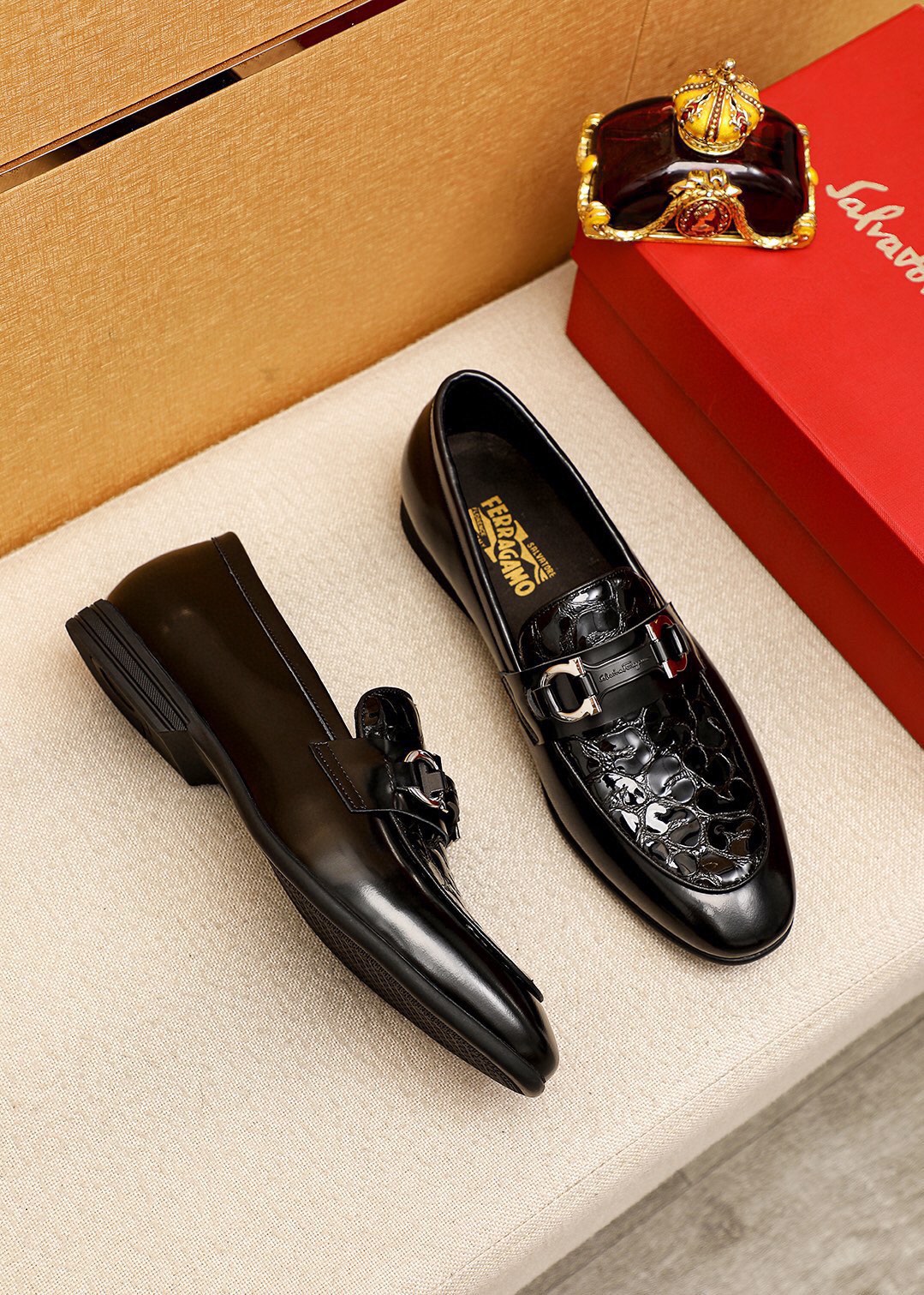 Salvatore Ferragamo Men's Black Leather Embossed Loafers Dress Shoes 3 i1745889121 1836 1