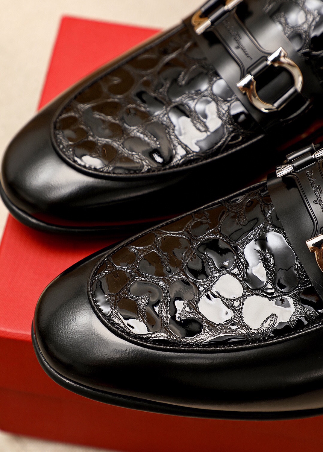 Salvatore Ferragamo Men's Black Leather Embossed Loafers Dress Shoes 8 i1745889121 4675 6