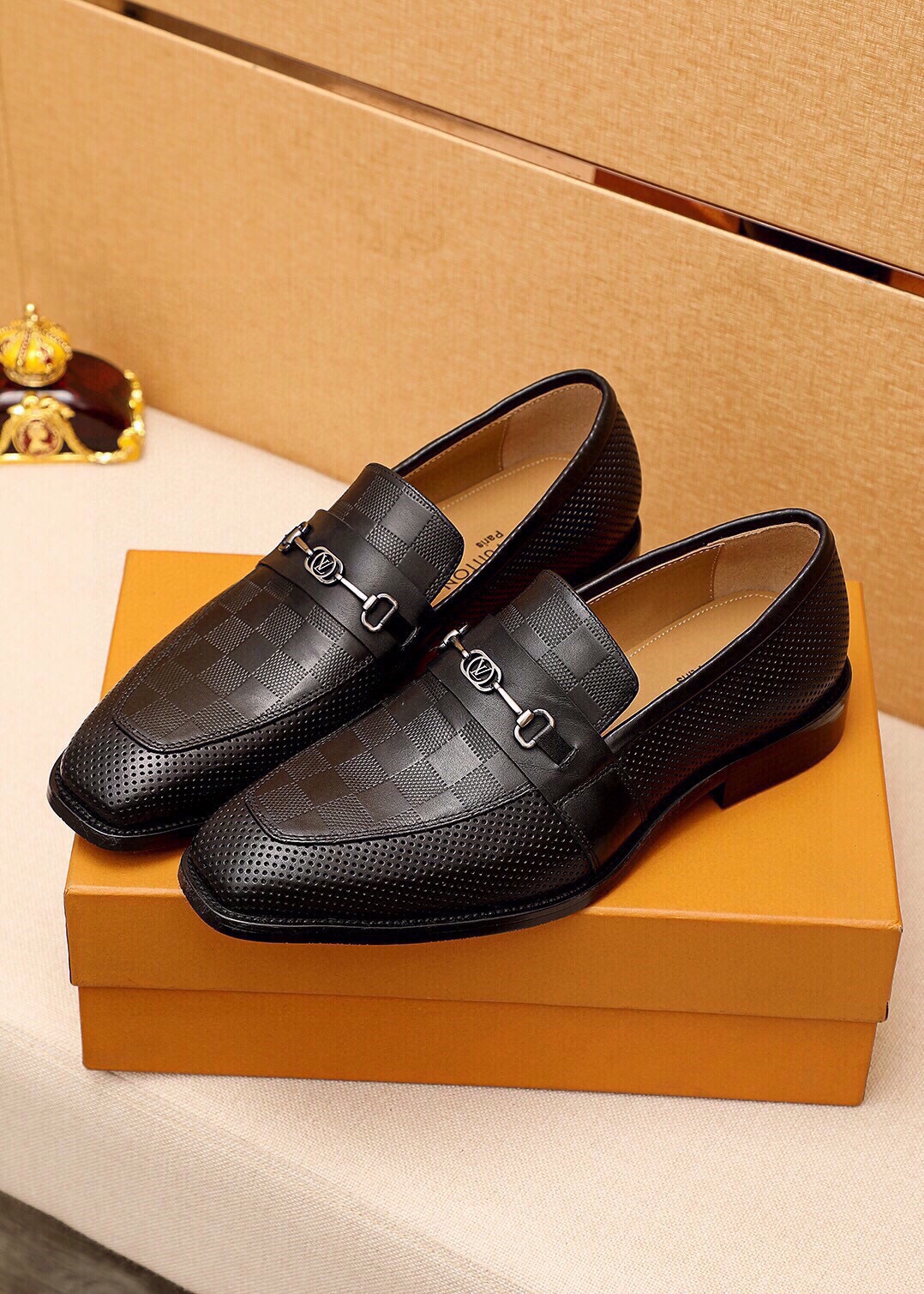 Louis Vuitton Leather Loafers for Men, Luxury Designer Shoes Size 38-44 4 i1745890508 3430 2