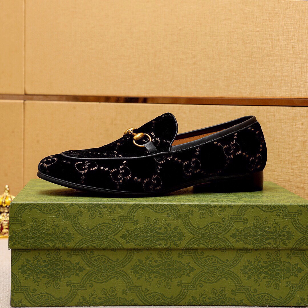 Gucci Men's Black Velvet Loafer with Gold Horsebit Detail, Size 38-44 5 i1745890628 4824 3