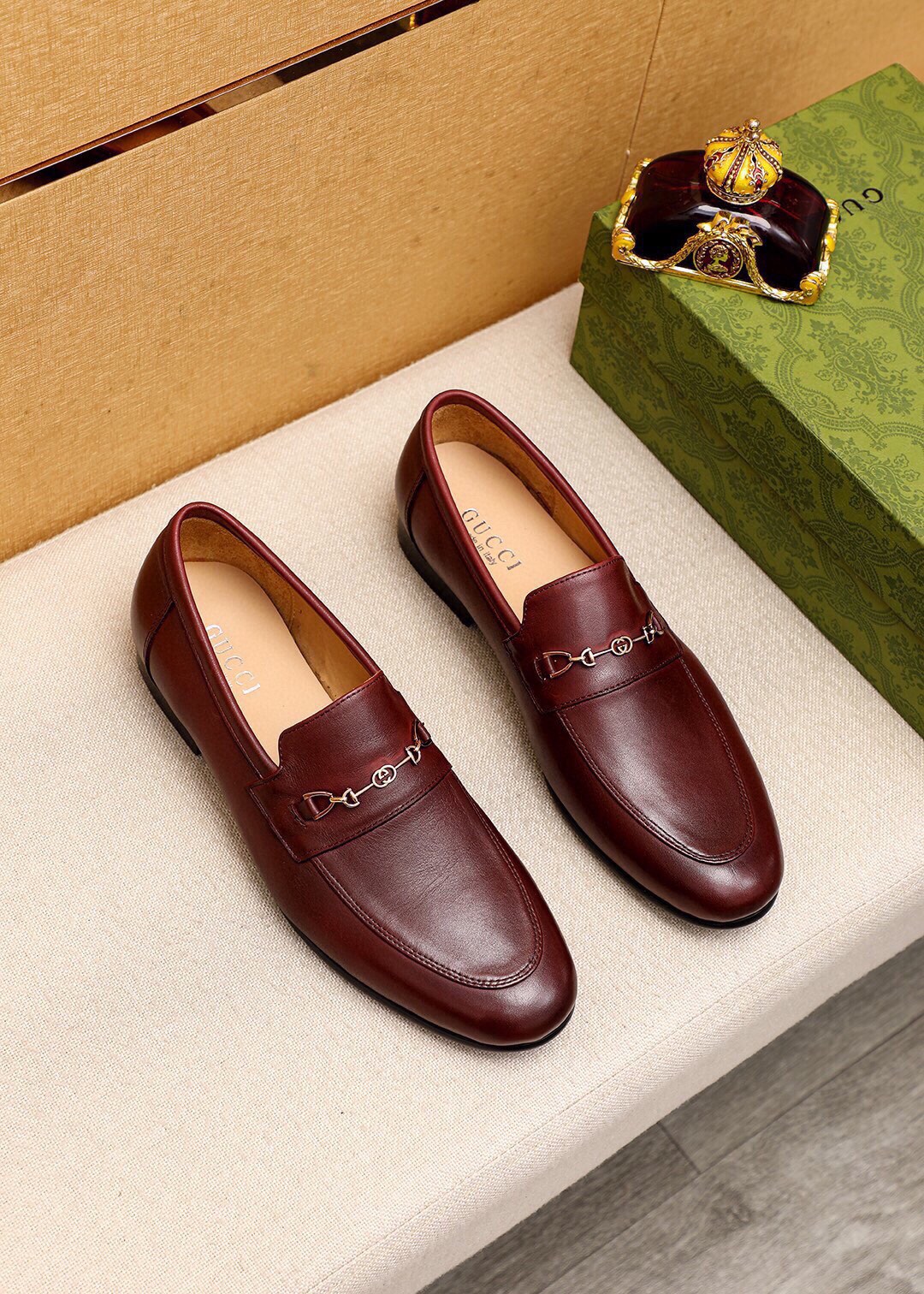 Gucci Leather Loafers with Horsebit Detail - Italian Craftsmanship