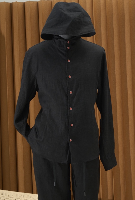 NO:154964,【Line Hooded Set｜The correct answer to unlock spring and summer lazy and fashionable】 Breathable linen × relaxing tailoring Use natural texture to support the effortless high-end feeling--Hotted drawstring comes with lazy filter Loose cut and hides flesh to make it look slim, and tolerant of all stretching postures. Home is a casual pajama, with canvas shoes   tote bags to become Citywalk in seconds. Finishing the highlights red buckle | Breaking the conventional visual easter egg Five-claw metal buckle invades retro red, and the randomness is neat and sharp. Recommended black and white. Fabric that still maintains breathing at high temperature of 36℃. Use wrinkles to record the story of sunshine and wind. A set of wearable anxiety and lets fashion happen after 