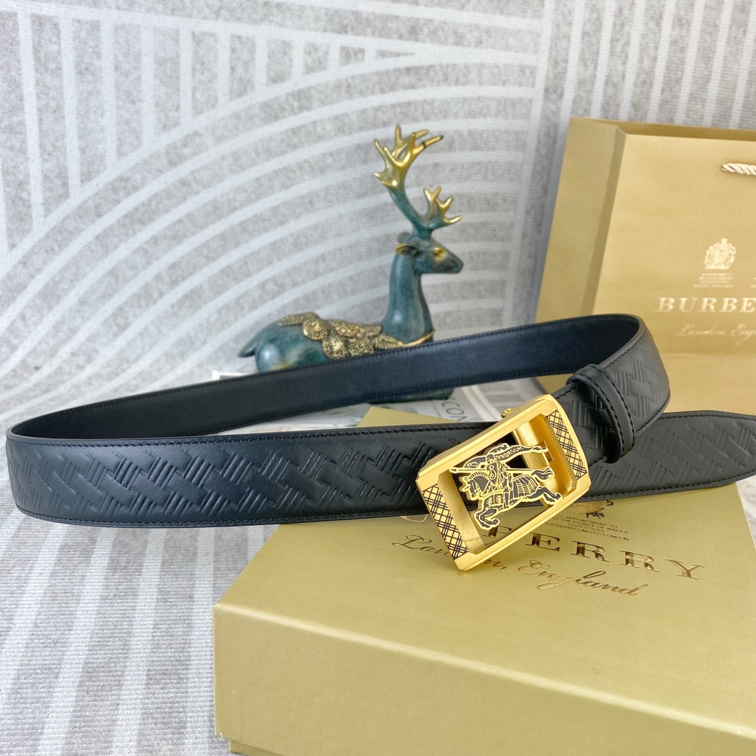 巴宝莉💕 特种皮腰带自动带系列 ，原厂五金精品不锈钢扣，手感柔软舒适 宽3.5CM。