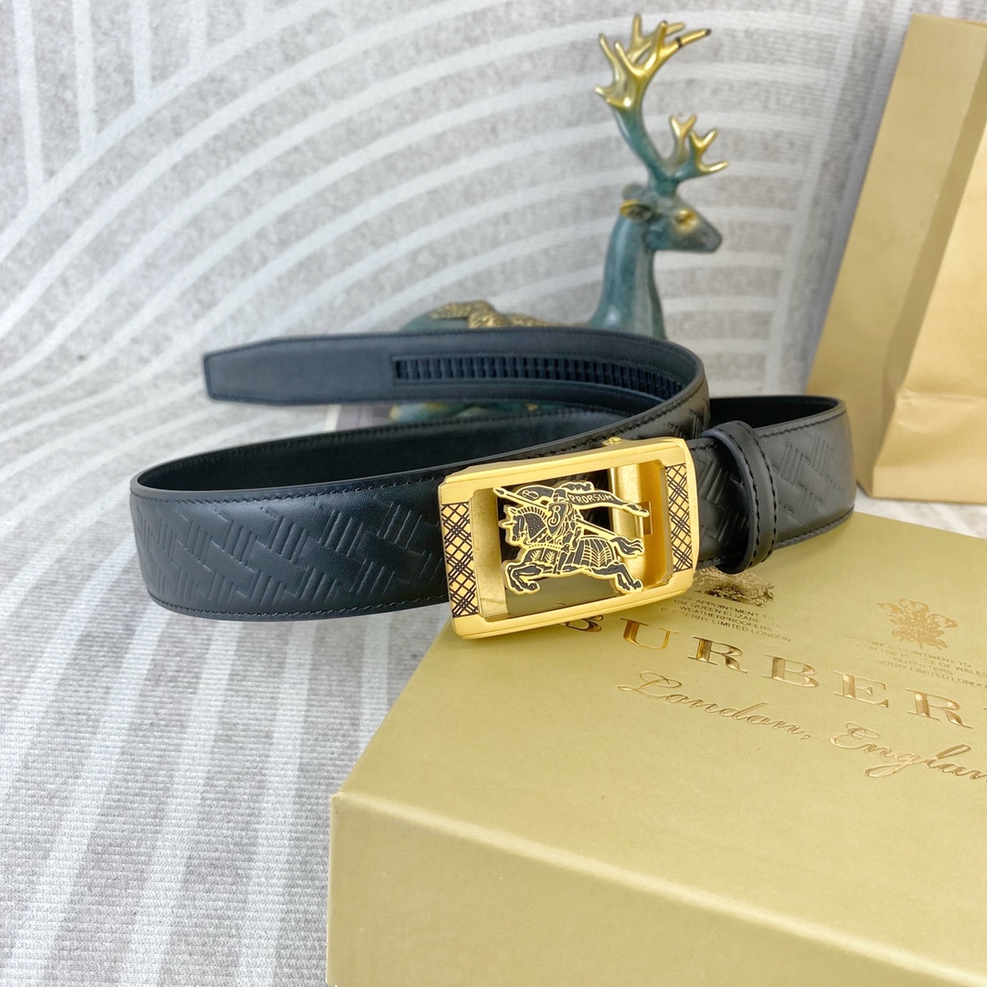 巴宝莉💕 特种皮腰带自动带系列 ，原厂五金精品不锈钢扣，手感柔软舒适 宽3.5CM。