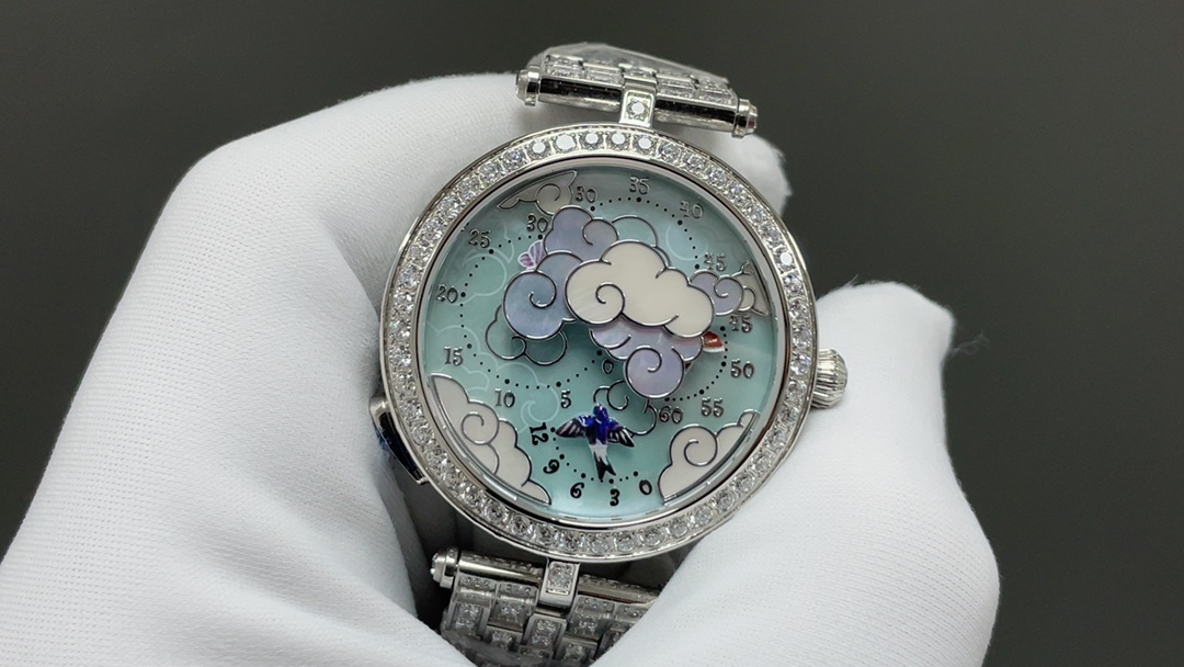 Review: Vanyabal Lady Arpels Ronde des Papillons Watch Features Elegant Butterfly Design - 图片 3