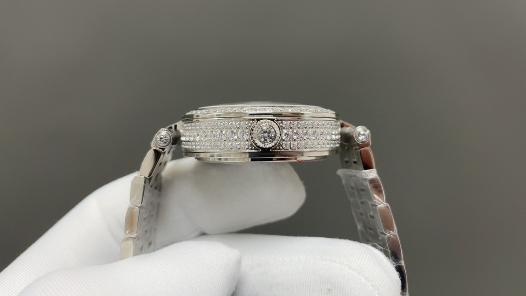 Review: Vanyabal Lady Arpels Ronde des Papillons Watch Features Elegant Butterfly Design - 图片 4