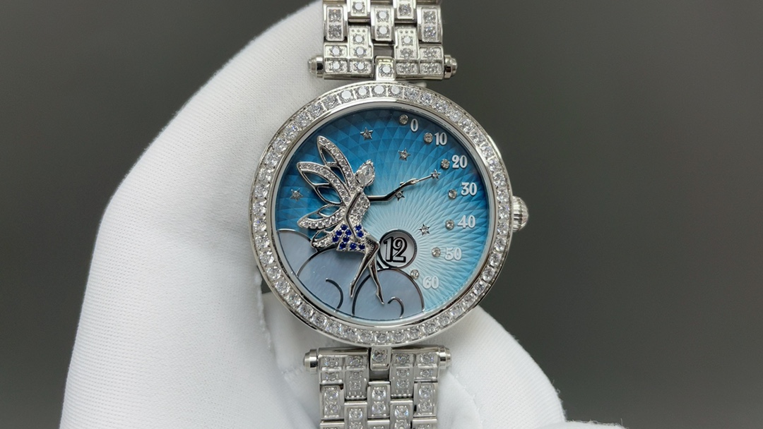 Van Cleef Lady Férie: Symbol of Joy and Elegance Through Time - 图片 2