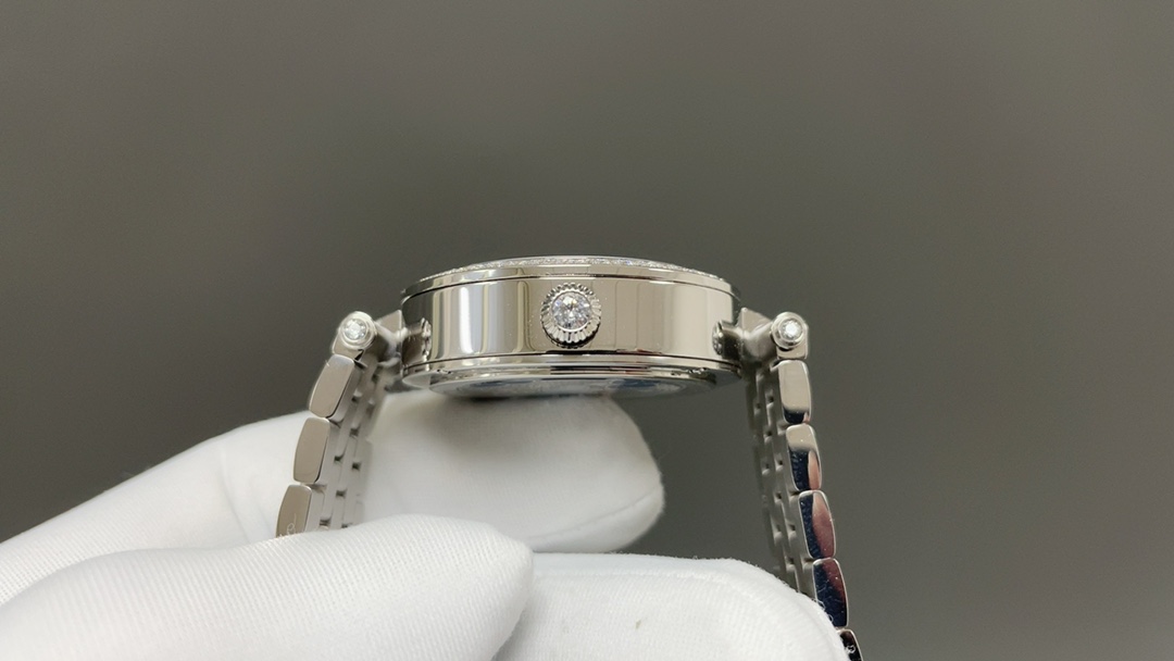 Van Cleef Lady Férie Wristwatch: Symbol of Joy and Hope with Classic Elegance - 图片 5