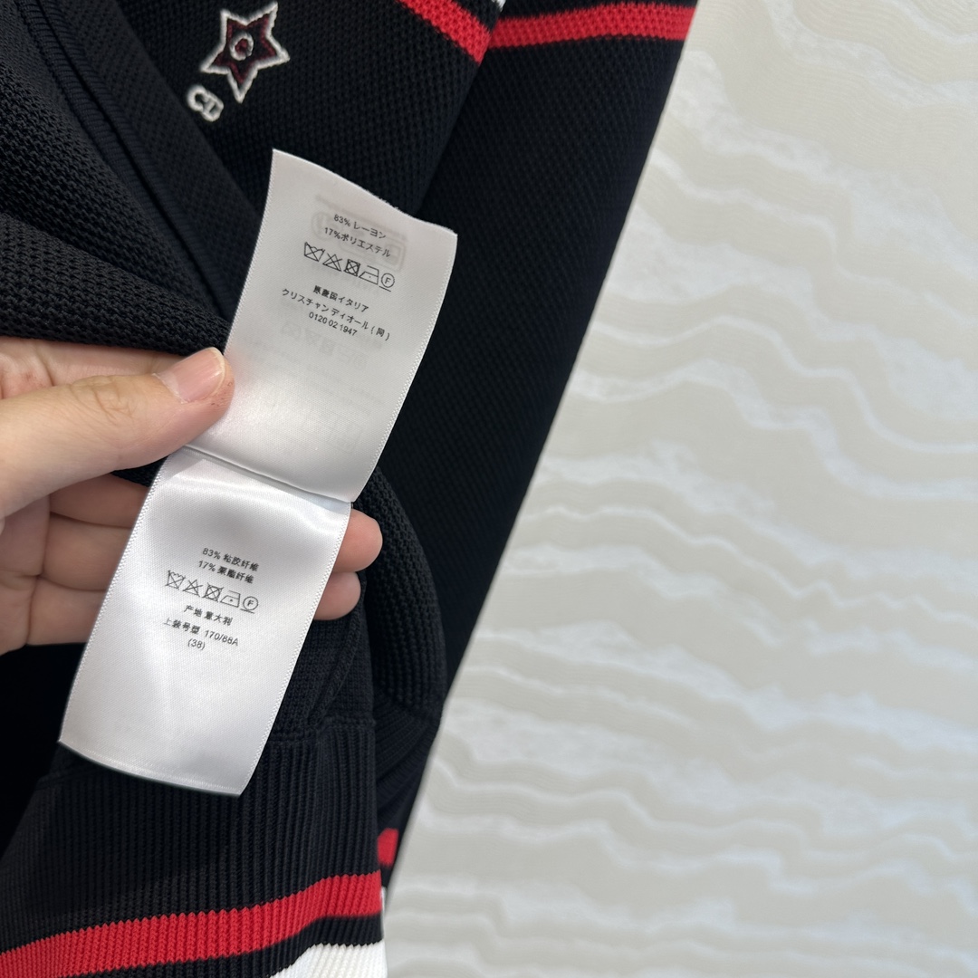 独家首发❤️原单品质，MissD 网球运动风针织🧶拉链夹克外套！气质经典版型百搭不挑人，刺绣CD星星高级