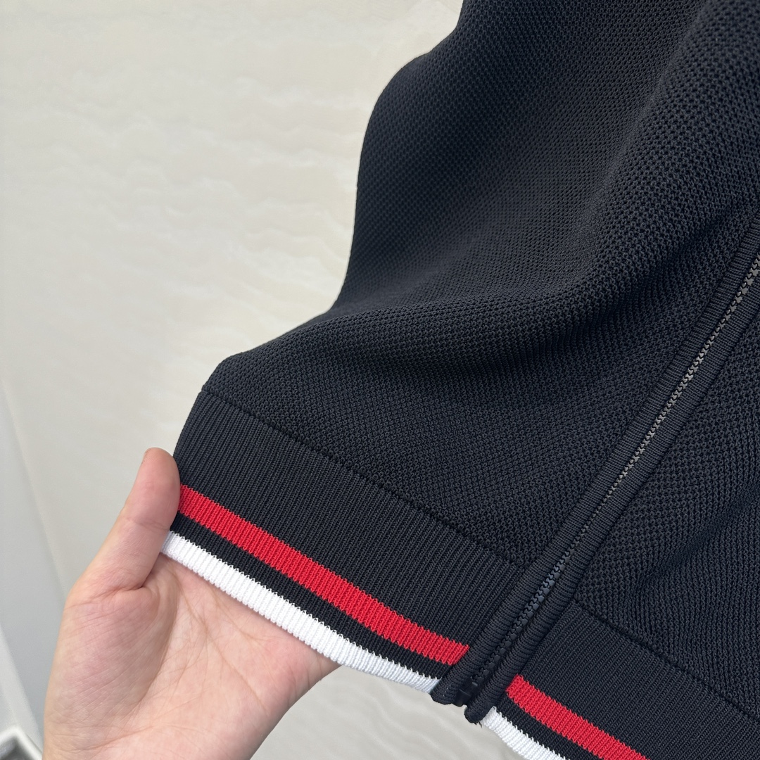 独家首发❤️原单品质，MissD 网球运动风针织🧶拉链夹克外套！气质经典版型百搭不挑人，刺绣CD星星高级