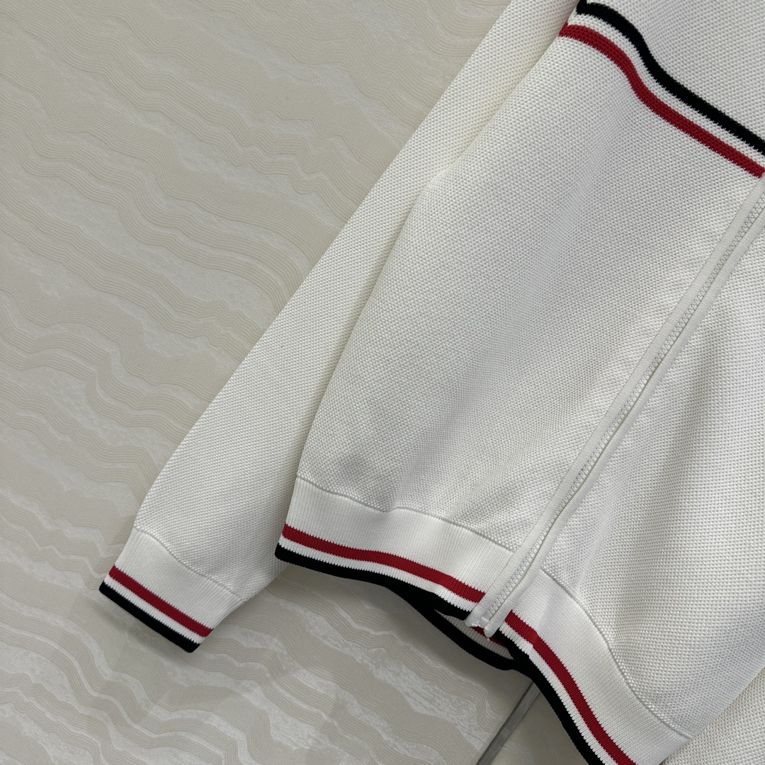 独家首发❤️原单品质，MissD 网球运动风针织🧶拉链夹克外套！气质经典版型百搭不挑人，刺绣CD星星高级